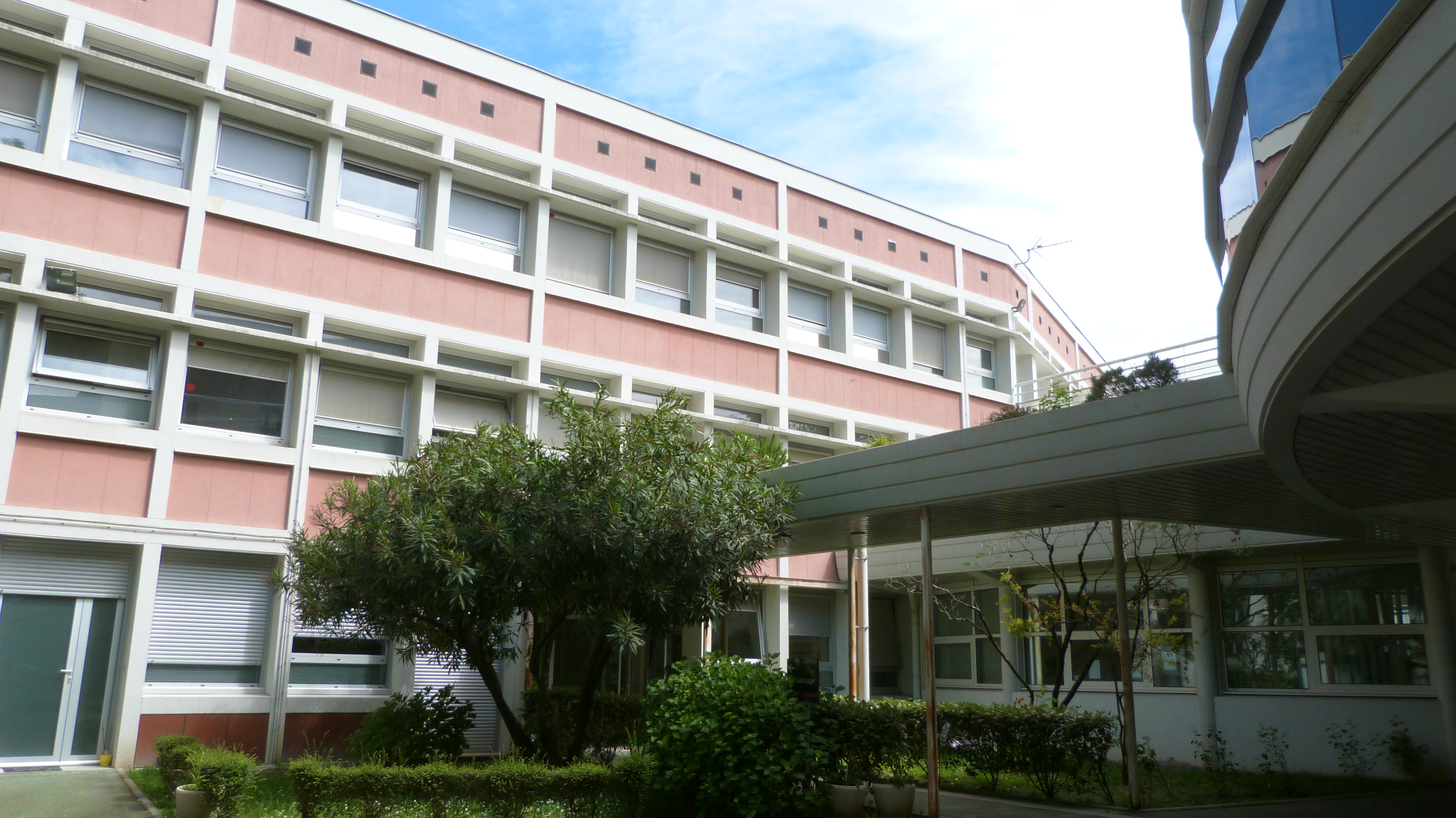 Nouvel élève, nouvel étudiant, nouveau personnel, comment nous contacter pendant la période de fermeture administrative